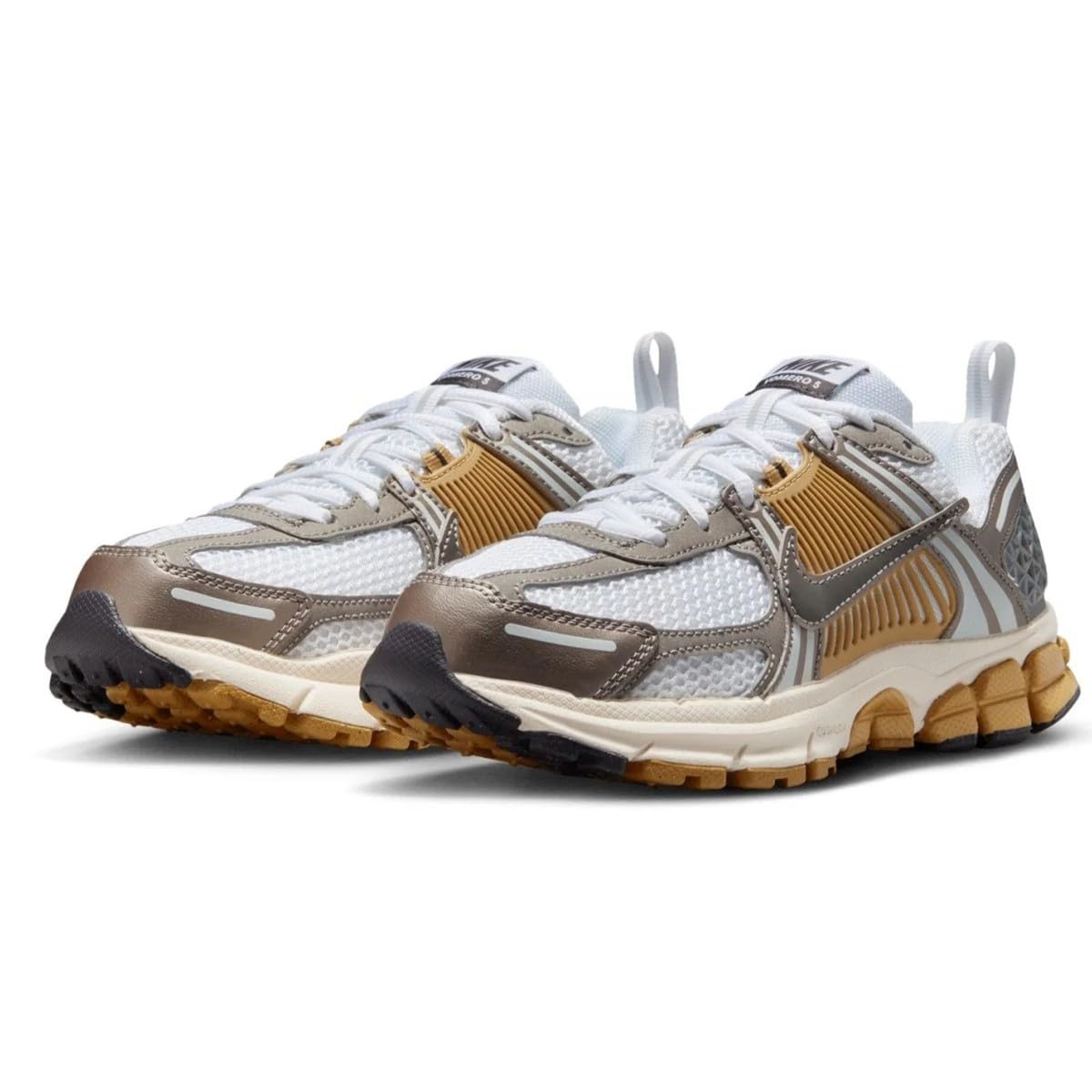 Nike Vomero 5 Big Kids' Shoes (Metallic Pewter/Parachute Beige/White/Medium Ash)