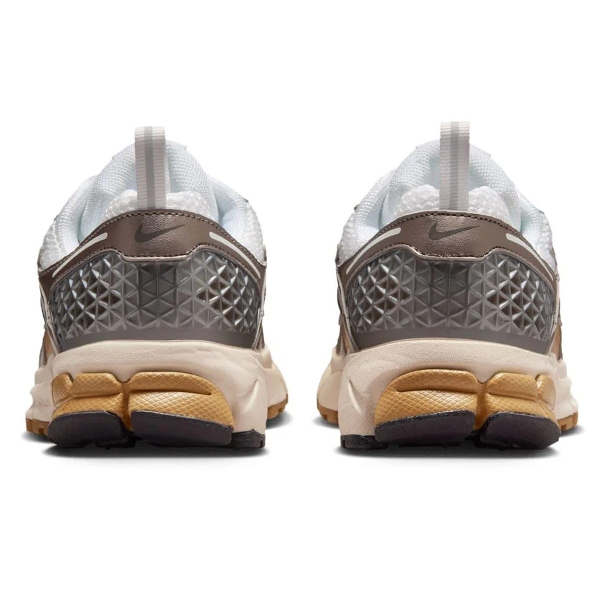 Nike Vomero 5 Big Kids' Shoes (Metallic Pewter/Parachute Beige/White/Medium Ash)